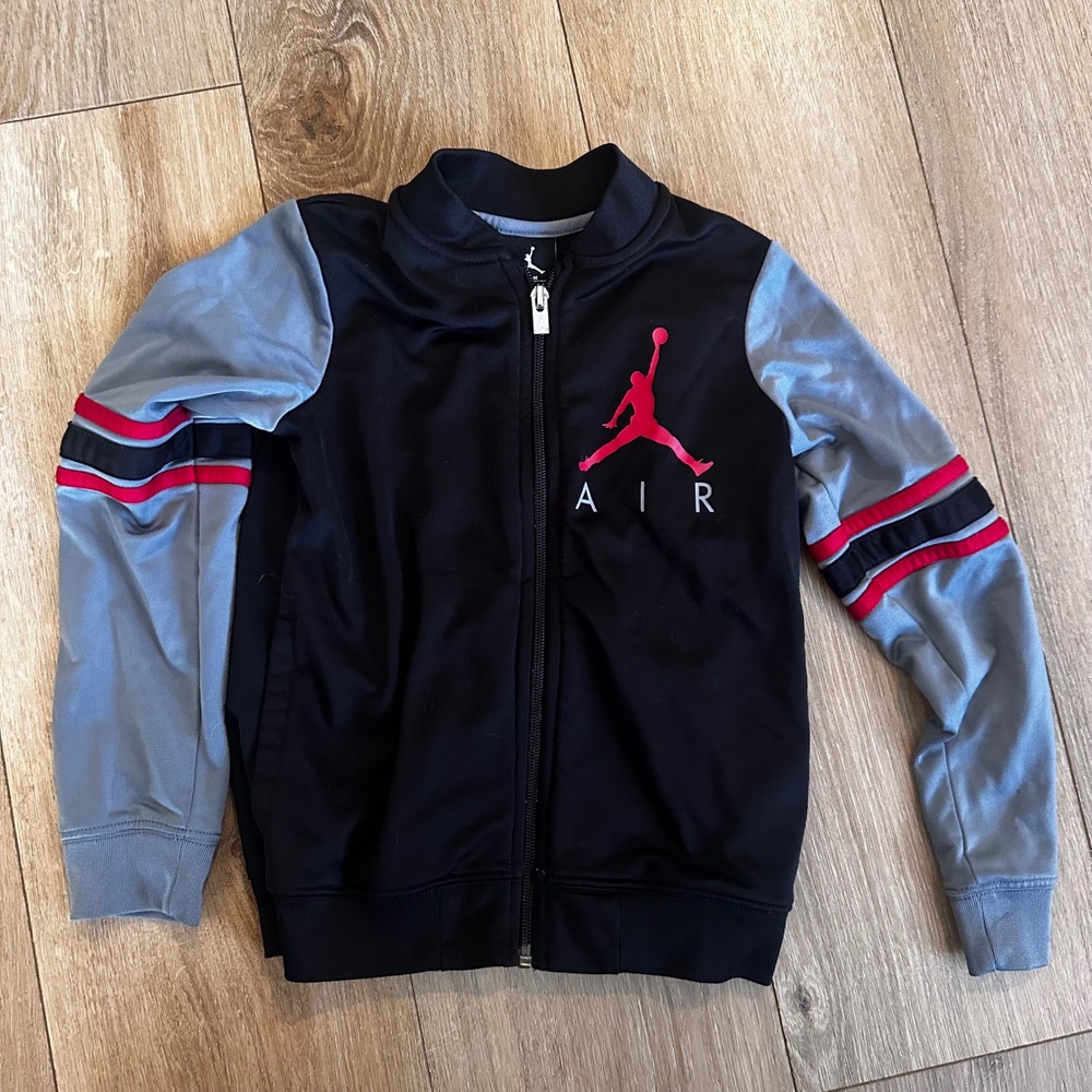 Jordan Air Boys Full Zip Track Jacket Black Grey Red 6 M 5-6 Yrs 4896-K26